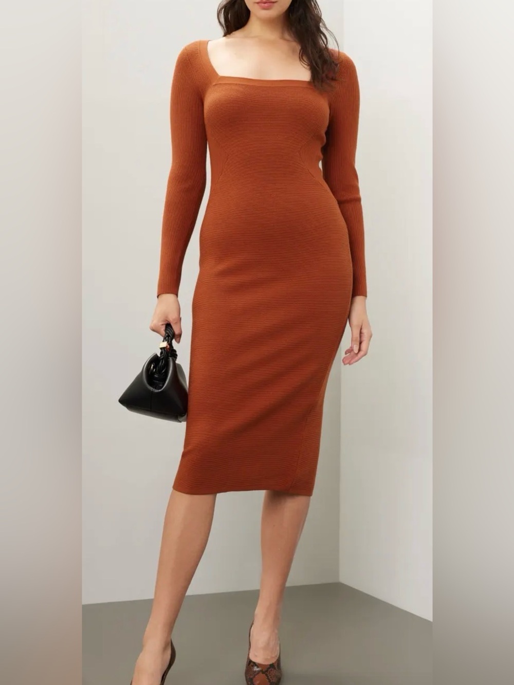 Toccin - Square Neck Long Sleeve Midi Dress in Rust